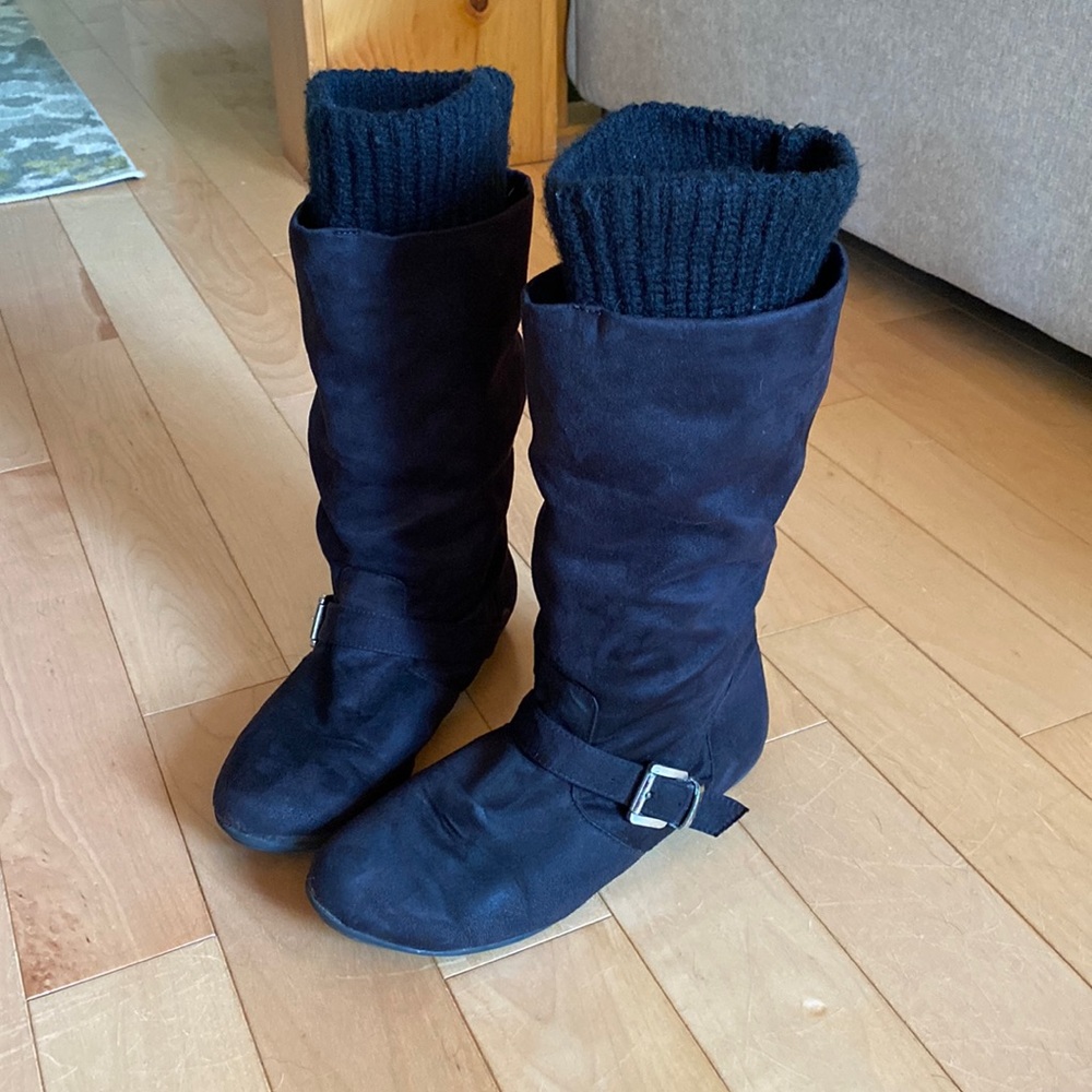 Black boots!!
